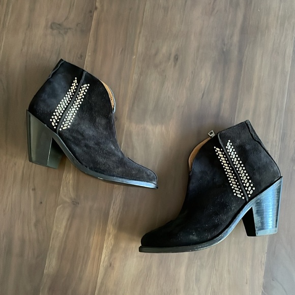 NWOT Calleen Cordero black Nikkta Sueda Booties size 9 - Picture 10 of 10